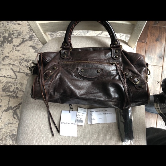 Balenciaga Handbags - Balenciaga Twiggy dark brown